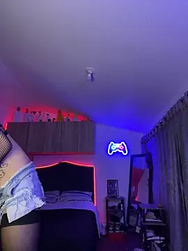 sue   0 online show from 10.24.25