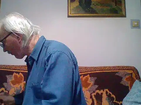 Snapshot of loverboyxxx69 chatting on 02.14.25 loverboyxxx69 online show from 02.14.25