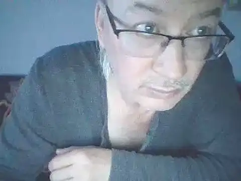 Snapshot of loverboyxxx69 chatting on 03.23.25 loverboyxxx69 online show from 03.23.25