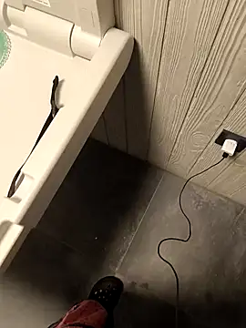 DrownMentallyyy online show from 01.08.25