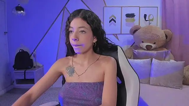 coraltaylor online show from 02.12.25