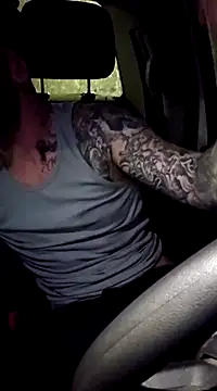 Snapshot of Beardedtattood chatting on 01.19.25 Beardedtattood online show from 01.19.25