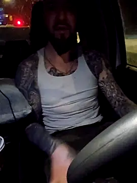 Snapshot of Beardedtattood chatting on 02.24.25 Beardedtattood online show from 02.24.25