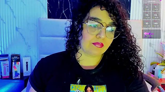 Reginavegaa online show from 10.15.25