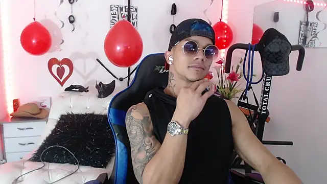 Leonard Price online show from 02.15.25