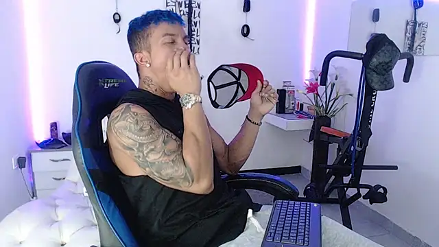 Leonard Price online show from 03.04.25