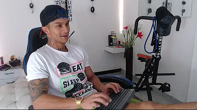 Leonard Price online show from 03.22.25