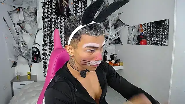 Leonard Price online show from 10.24.25