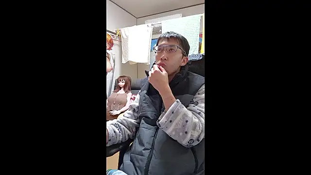 Snapshot of Aenbukkake_kai2 chatting on 11.27.25 Aenbukkake kai2 online show from 11.27.25