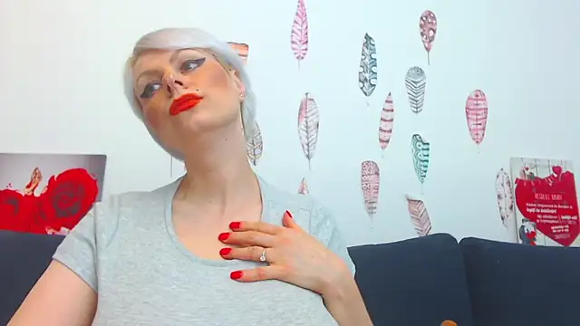 ForeverBarbie  online show from 09.12.25