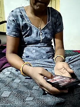 Snapshot of savixxx chatting on 01.02.25 savixxx online show from 01.02.25