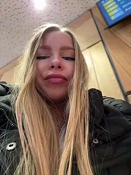 mur girl online show from 02.16.25