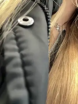 mur girl online show from 02.19.25