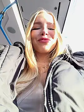 mur girl online show from 02.21.25