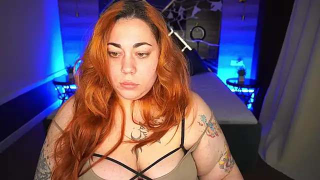 Snapshot of Kittywakee chatting on 11.22.25 Kittywakee online show from 11.22.25