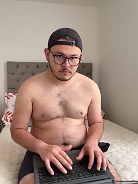 Snapshot of bigcock_bear chatting on 03.16.26 bigcock bear online show from 03.16.26