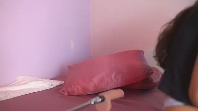 lupeebony online show from 03.13.26