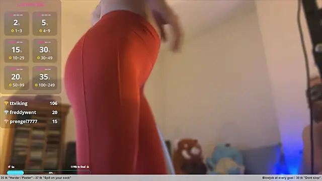 Snapshot of Anna_nnaaa chatting on 12.17.24 Anna nnaaa online show from 12.17.24