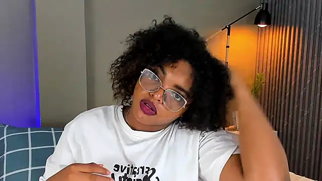 conielaurenth online show from 01.06.25