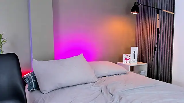 conielaurenth online show from 01.26.25