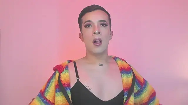 Snapshot of Nyx__Blackwood chatting on 09.19.25 Nyx Blackwood online show from 09.19.25