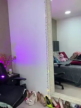 Mariana c1 online show from 02.05.25