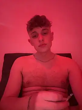 Snapshot of romanhrdcore chatting on 09.09.25 romanhrdcore online show from 09.09.25