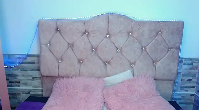 elizabethcooper online show from 01.14.25