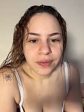 Snapshot of AgnesCampp chatting on 10.04.25 AgnesCampp online show from 10.04.25