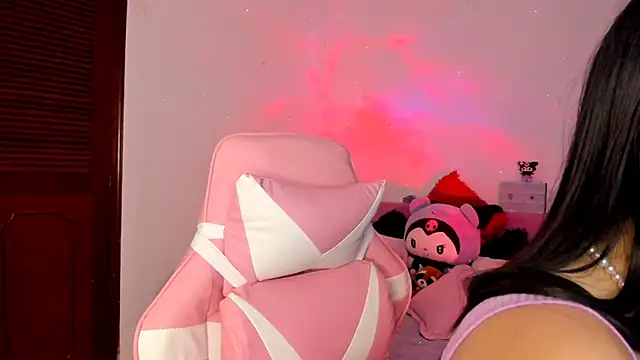 Snapshot of gabyye_capprins chatting on 02.27.25 gabyye capprins online show from 02.27.25