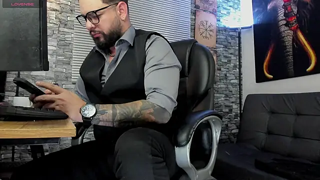 Snapshot of Ethan_Castellano chatting on 07.18.26 Ethan Castellano online show from 07.18.26