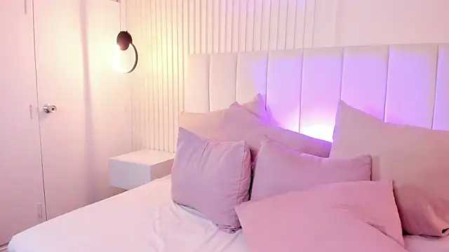 Snapshot of natali_henao chatting on 03.14.25 natali henao online show from 03.14.25