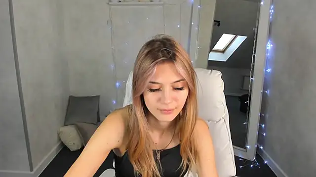 Cherry Price online show from 01.30.25