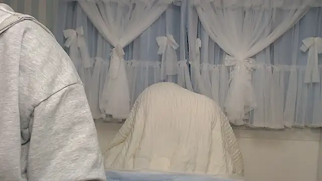 yua0727 online show from 11.10.25