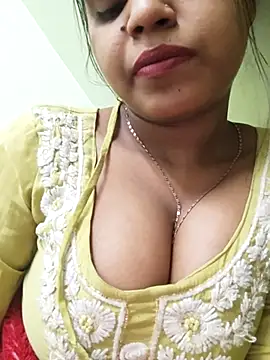 Snapshot of Sania-Love chatting on 02.20.25 Sania-Love online show from 02.20.25