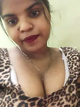 Snapshot of Sania-Love chatting on 03.10.25 Sania-Love online show from 03.10.25