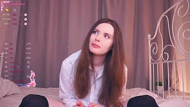 LoraDevon online show from 02.02.25