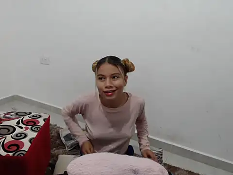 Naomi991 online show from 02.17.25