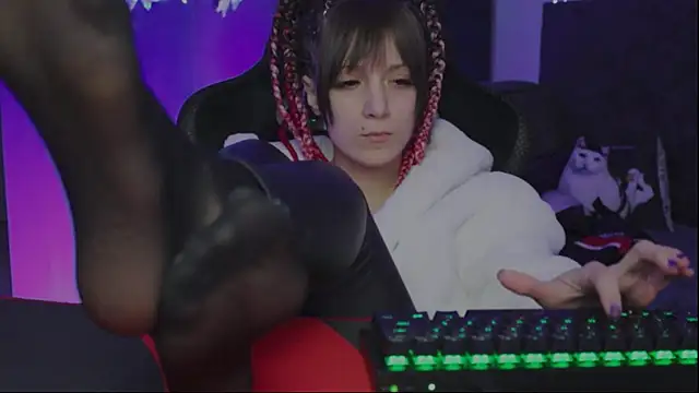 Kathleen Meow online show from 01.06.25