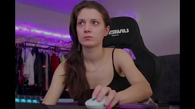 Kathleen Meow online show from 09.23.25