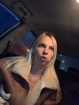 Snapshot of DonorDi chatting on 01.11.25 DonorDi online show from 01.11.25