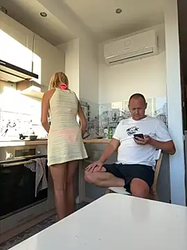 Snapshot of DonorDi chatting on 09.21.25 DonorDi online show from 09.21.25