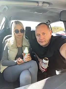 Snapshot of DonorDi chatting on 10.05.25 DonorDi online show from 10.05.25