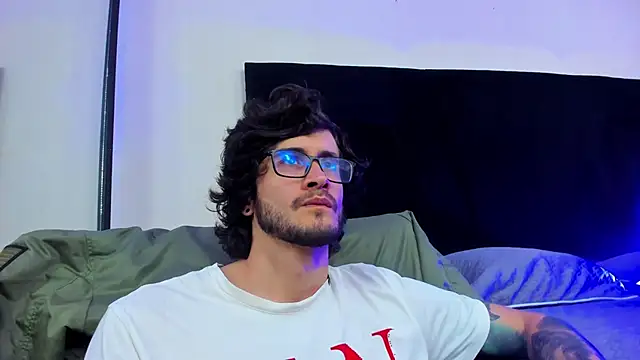 Loggan donnelly online show from 01.09.25