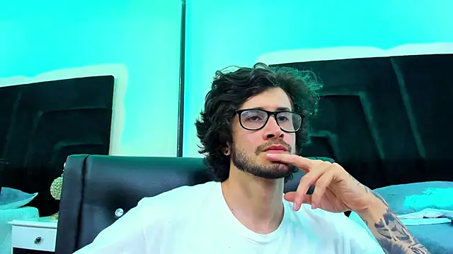 Loggan donnelly online show from 01.17.25