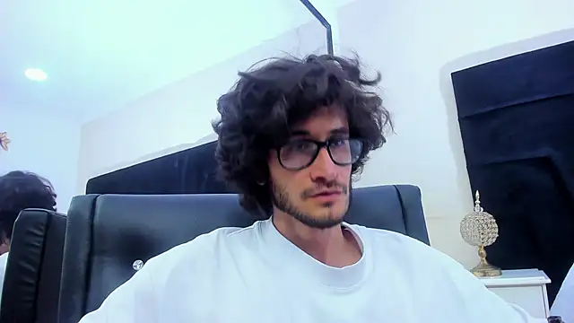 Loggan donnelly online show from 01.30.25