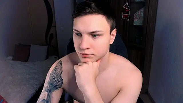 handsome guy01 online show from 12.17.24