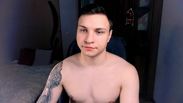 handsome guy01 online show from 12.19.24