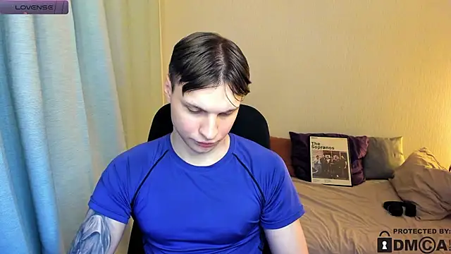 Snapshot of handsome_guy01 chatting on 02.08.26 handsome guy01 online show from 02.08.26