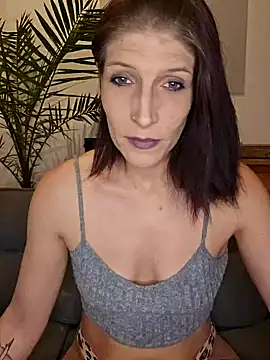 Snapshot of Lenchen_ chatting on 03.22.25 Lenchen online show from 03.22.25